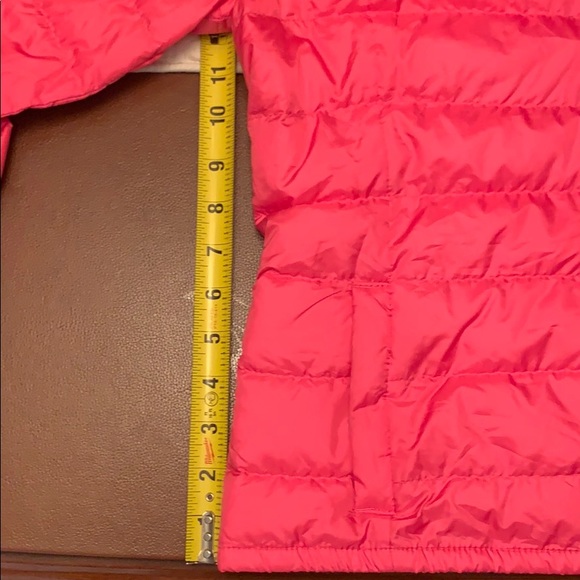 A pink puffy jacket from Abercrombie and Fitch - Picture 6 of 7